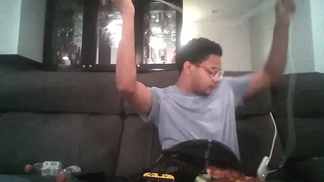 Snapshot of nintendogaymer69 chatting on October 27, 8:24 pm nintendogaymer69 online show from October 27, 8:24 pm