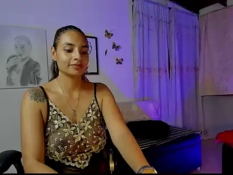 mykaelahoney online show from December 18, 6:08 am