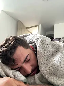 thomas gun online show from January 15, 1:48 pm