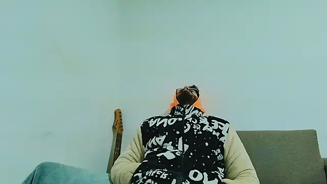 thomas gun online show from April 18, 10:19 am