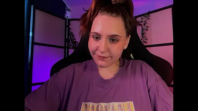 Snapshot of Diana_Flower chatting on August 6, 12:07 pm Diana Flower online show from August 6, 12:07 pm