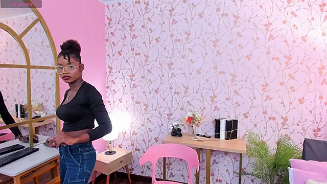 amber-hill online show from March 12, 1:25 am