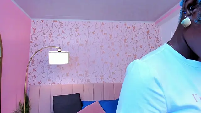 amber-hill online show from March 10, 6:24 pm