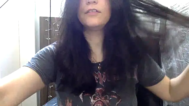 beatrizspbr online show from March 16, 4:44 pm