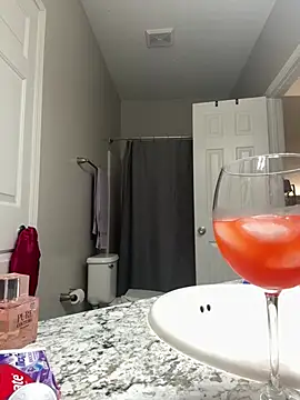 SexyHoneyRedd online show from February 17, 11:42 pm