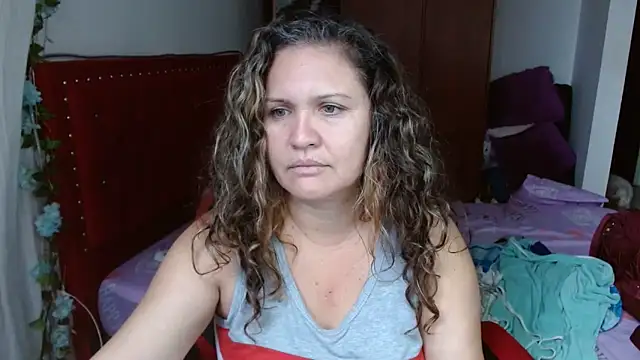 helenca43 online show from November 25, 12:49 pm