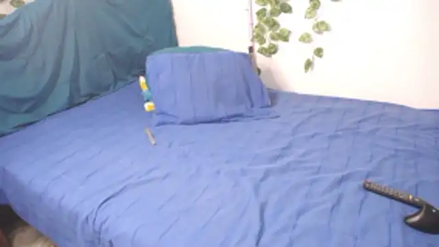 DominaLeona online show from October 19, 9:15 pm