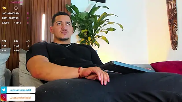 lucasanto  online show from October 25, 1:13 am