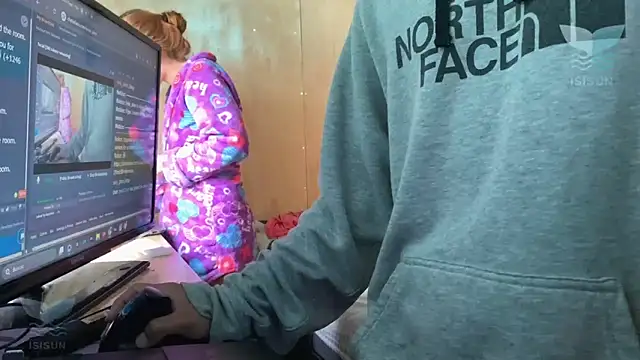 Snapshot of isissun03 chatting on February 4, 12:22 pm isissun03 online show from February 4, 12:22 pm