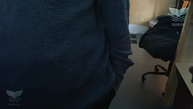 Snapshot of isissun03 chatting on February 17, 12:34 pm isissun03 online show from February 17, 12:34 pm