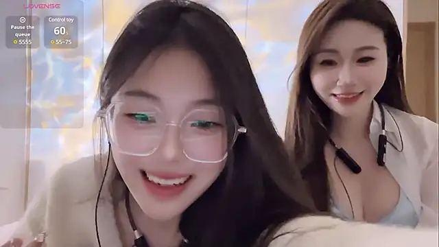 Sweet-Angel999 online show from February 18, 5:10 pm