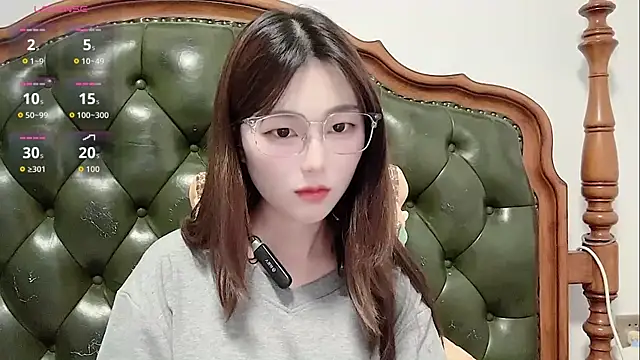 Snapshot of Sweet-Angel999 chatting on June 30, 4:30 pm Sweet-Angel999 online show from June 30, 4:30 pm