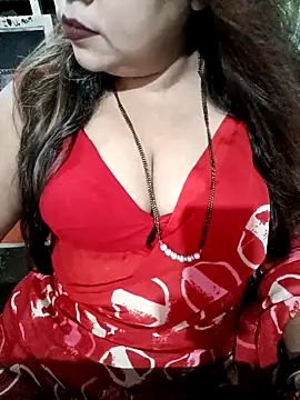 Snapshot of Beautyy38 chatting on May 4, 2:40 am Beautyy38 online show from May 4, 2:40 am