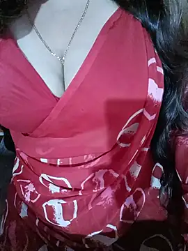 Snapshot of Beautyy38 chatting on May 12, 2:52 am Beautyy38 online show from May 12, 2:52 am
