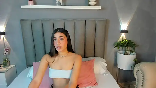 Snapshot of dalila30x chatting on January 30, 2:38 am dalila30x online show from January 30, 2:38 am