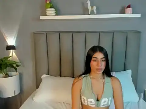 Snapshot of dalila30x chatting on February 9, 5:50 am dalila30x online show from February 9, 5:50 am