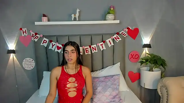 Snapshot of dalila30x chatting on February 15, 2:47 am dalila30x online show from February 15, 2:47 am