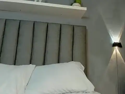 Snapshot of dalila30x chatting on February 26, 5:42 am dalila30x online show from February 26, 5:42 am