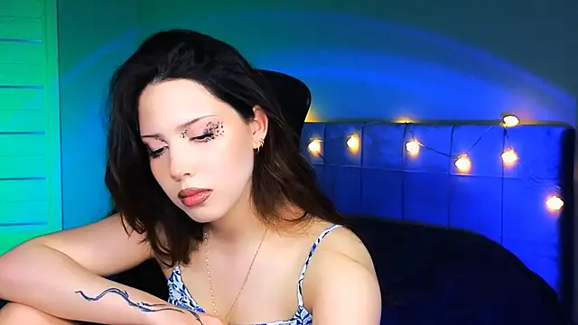 Stacy Gonzales  online show from March 9, 9:13 am