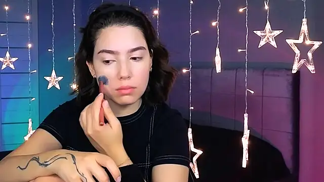 Stacy Gonzales  online show from September 28, 6:19 am