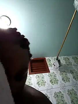 Snapshot of zendaya_wilson chatting on February 28, 3:40 am zendaya wilson online show from February 28, 3:40 am