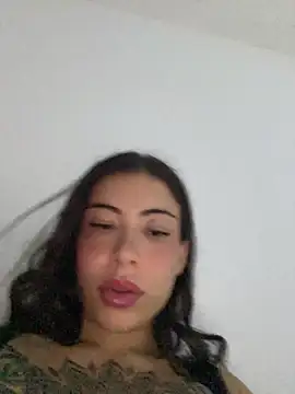 Snapshot of Babyy_B chatting on June 28, 12:27 am Babyy B online show from June 28, 12:27 am