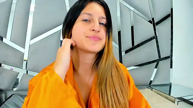 GiaRoussel online show from February 9, 5:01 pm