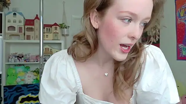 Daisy Dollxo online show from April 22, 7:04 pm