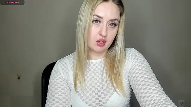 KennaJamess8 online show from January 25, 10:18 pm