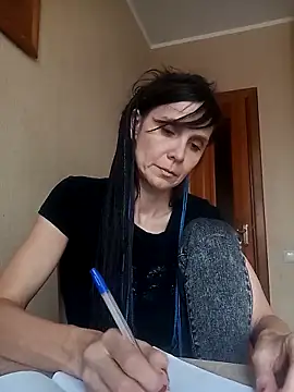 Francenia lolis online show from October 29, 7:43 am