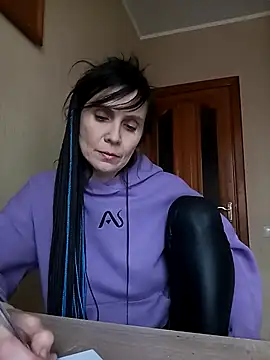 Francenia lolis online show from November 29, 8:50 am