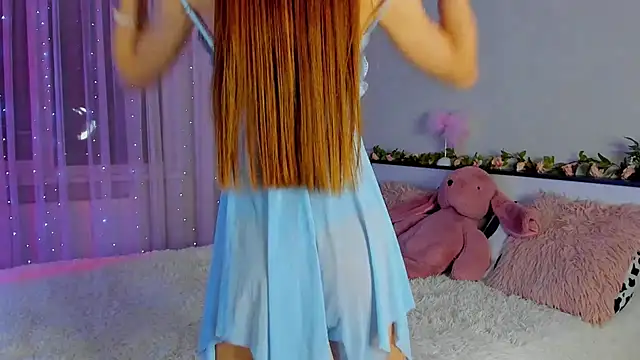 Undertheskin online show from December 1, 4:29 pm