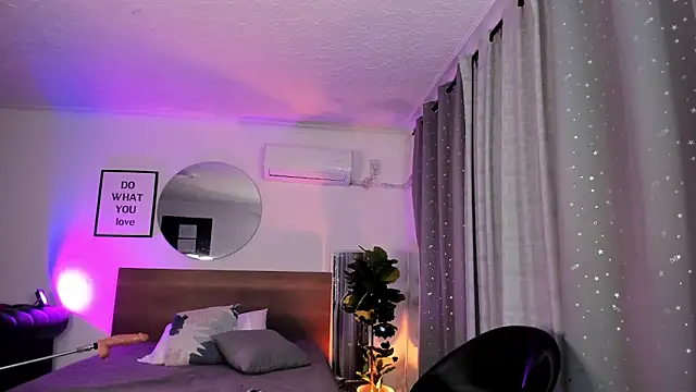 valery yepes online show from February 8, 3:21 pm