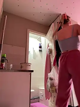 -Sexy Barbie- online show from January 30, 6:35 am