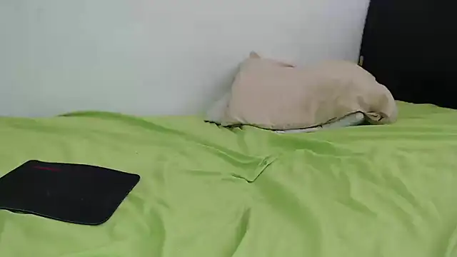 Snapshot of lolitabauer2 chatting on January 31, 8:07 pm lolitabauer2 online show from January 31, 8:07 pm