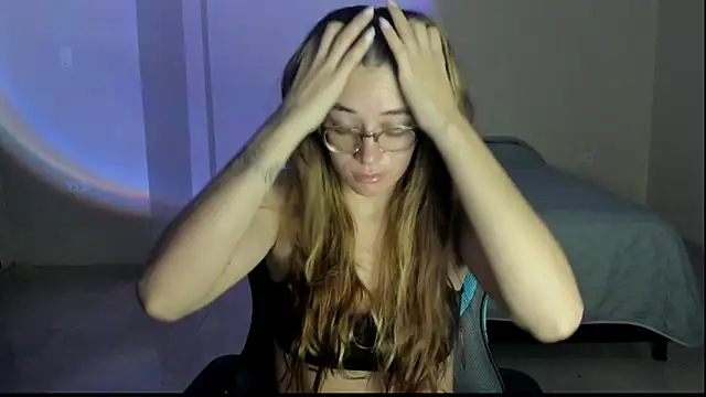 atenas 05  online show from November 30, 9:24 am