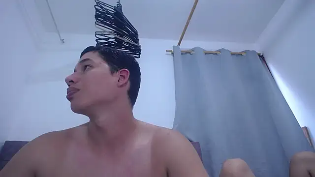 Snapshot of CoupleLatinn chatting on July 15, 10:26 pm CoupleLatinn online show from July 15, 10:26 pm