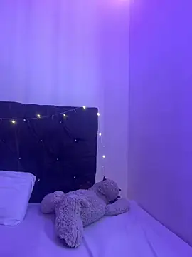 alisson carolina73 online show from December 24, 6:06 pm