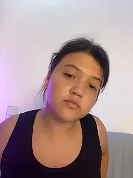 Snapshot of alisson_carolina73 chatting on April 29, 2:59 am alisson carolina73 online show from April 29, 2:59 am