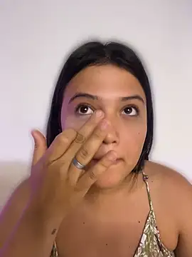 Snapshot of alisson_carolina73 chatting on May 15, 2:29 am alisson carolina73 online show from May 15, 2:29 am