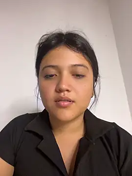 Snapshot of alisson_carolina73 chatting on May 23, 12:49 am alisson carolina73 online show from May 23, 12:49 am