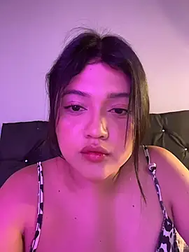 Snapshot of alisson_carolina73 chatting on July 3, 3:46 am alisson carolina73 online show from July 3, 3:46 am