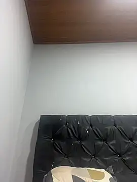 Snapshot of alisson_carolina73 chatting on July 18, 3:00 am alisson carolina73 online show from July 18, 3:00 am
