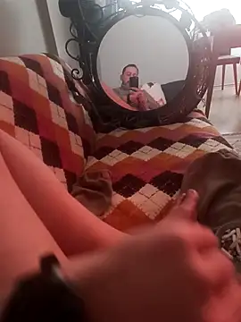 Snapshot of keremcim chatting on January 19, 7:23 am keremcim online show from January 19, 7:23 am