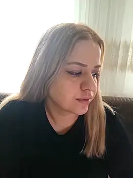 cansuozell online show from April 19, 5:07 am