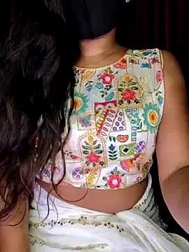 SexyAndHottie online show from December 7, 2:53 am