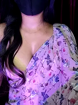 SexyAndHottie online show from January 28, 2:32 am