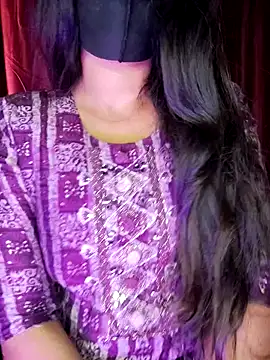 SexyAndHottie online show from March 11, 3:16 am