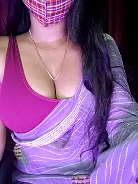 SexyAndHottie online show from March 18, 4:59 pm