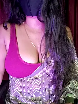 SexyAndHottie online show from March 23, 8:59 am